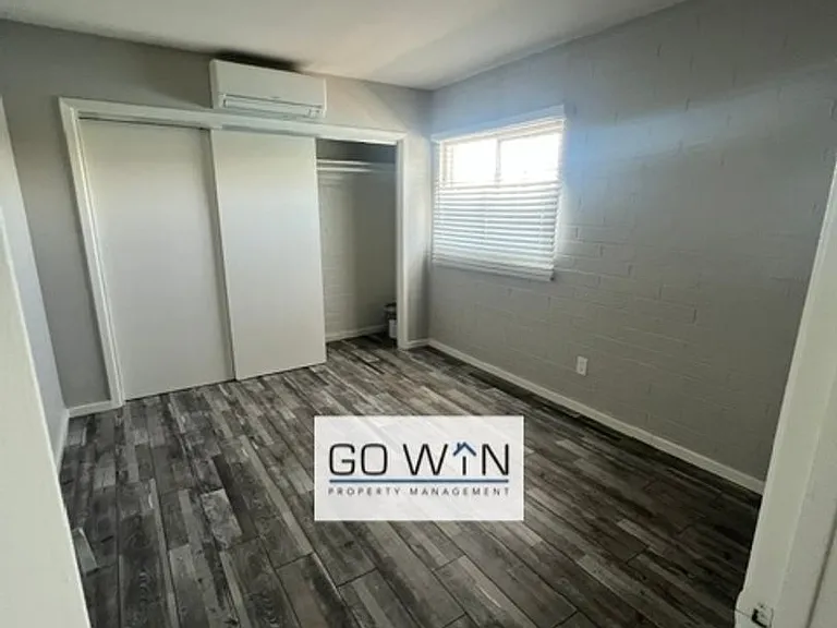 44 E Roanoke Ave — Photo 37