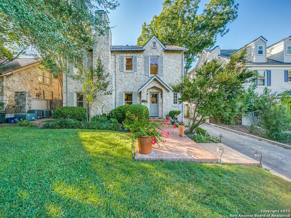 1st image of 110 PARKLANE DR