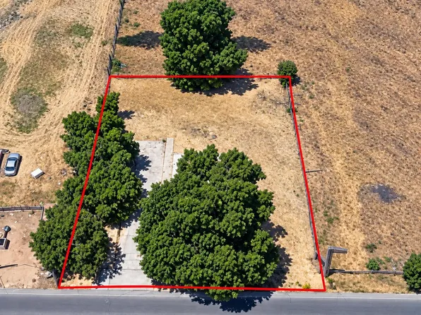 1615 N Coffee St, Merced, CA 95341