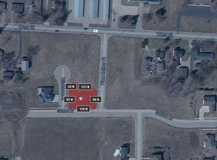 501 Windstone Ct, Watertown, WI 53094