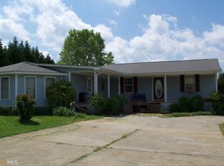 38 Henry Mack Hill Rd, Rydal, GA 30171