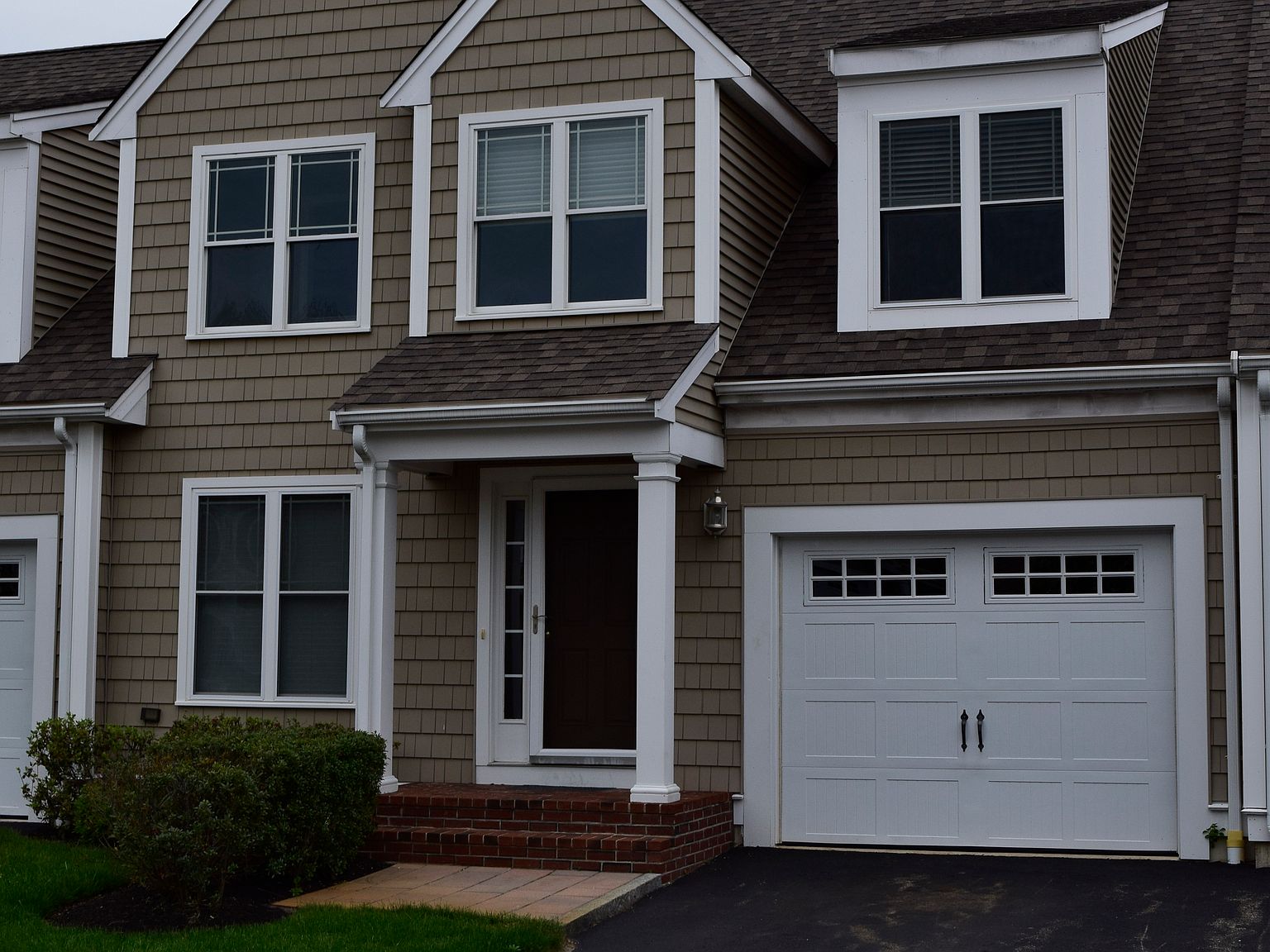 33 Barker Square Dr, Pembroke, MA 02359 Zillow