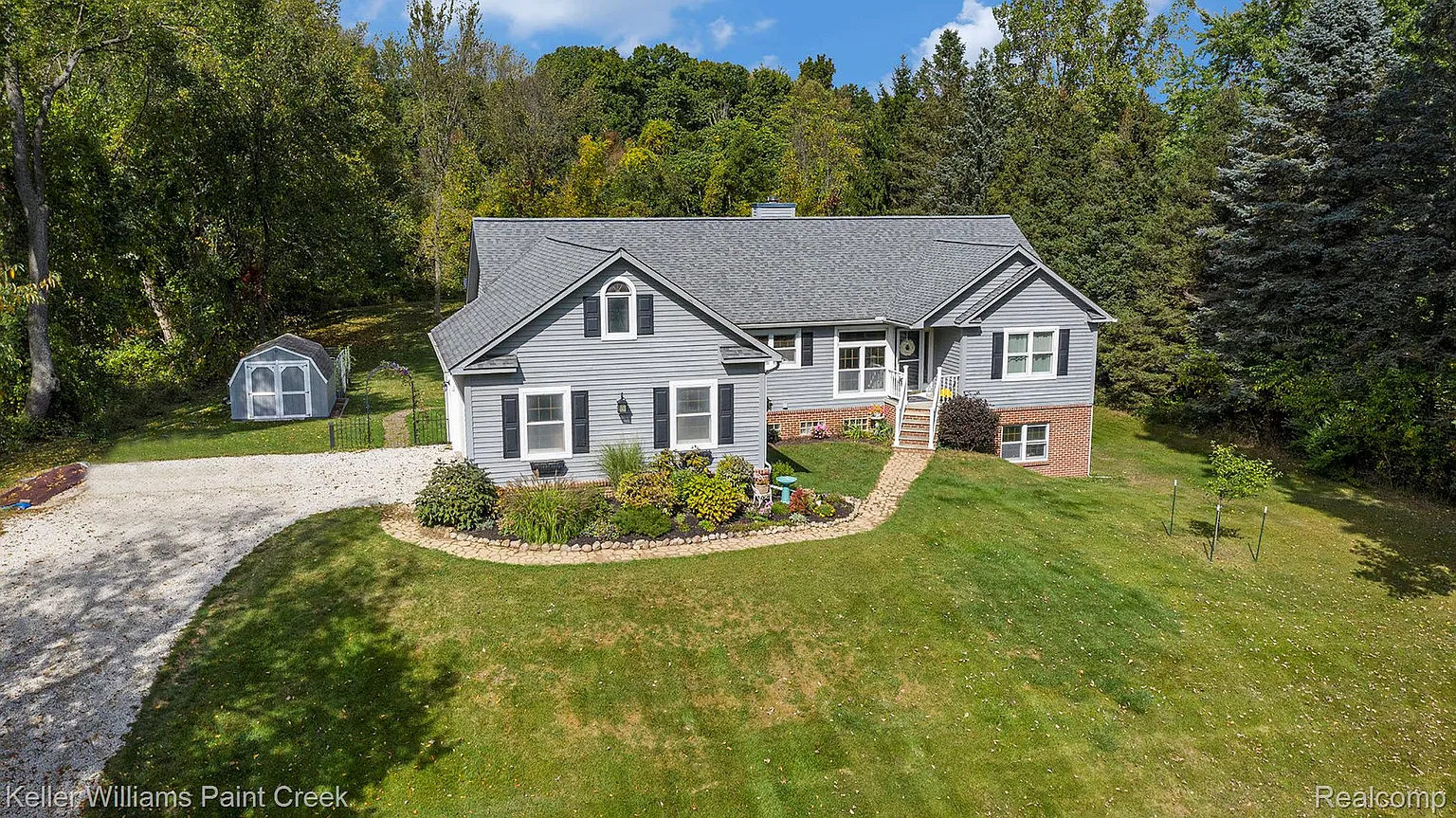 665 Rolling Acres Dr photo 1