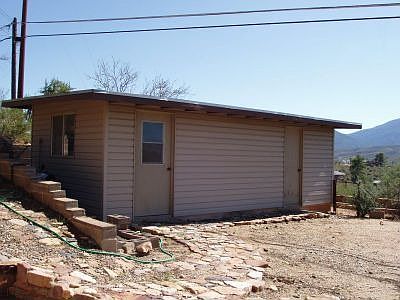 Kitchen Bar/Family Room