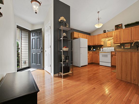 3rd image of 3601 Ballyford Dr