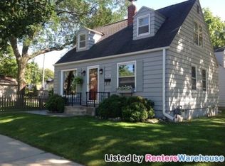 9425 W Townsend St, Milwaukee, WI 53222