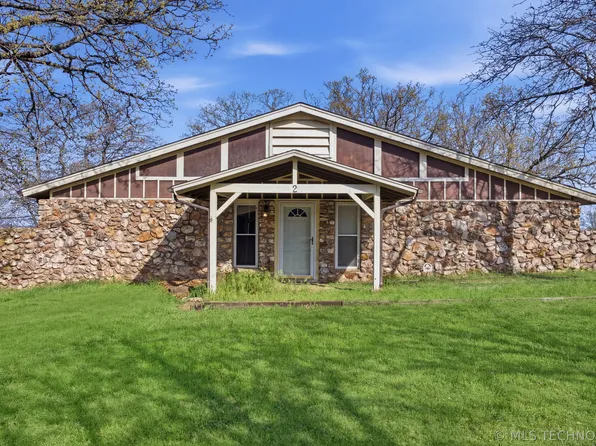 2 Westwind Dr, Sand Springs, OK 74063