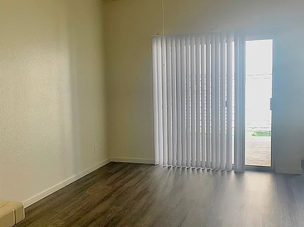 Escalon Villas, 118 E Escalon Ave APT 121, Fresno, CA 93710