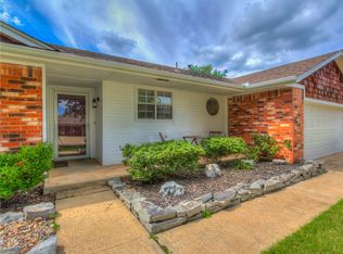 3809 Skyward Cir, Yukon, OK 73099