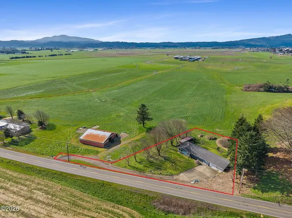 1590 McCormick Loop Rd, Tillamook, OR 97141