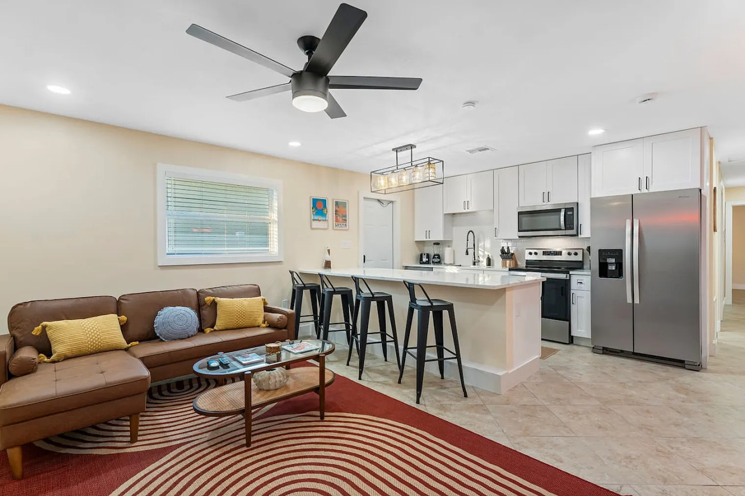4 bed, 2.0 bath, 1700 sqft, $6,725 — Photo 3
