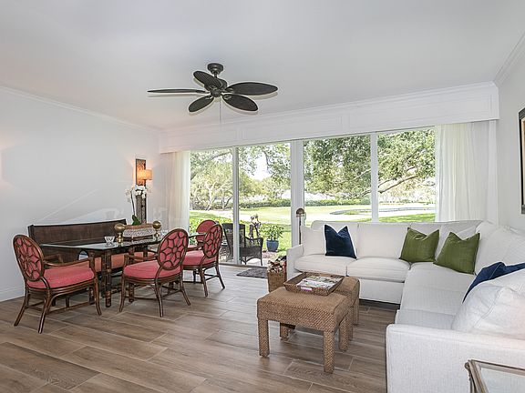 3rd image of 777 Sea Oak Dr