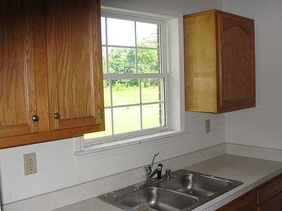 5th image of 6204 Jeffrey Dr