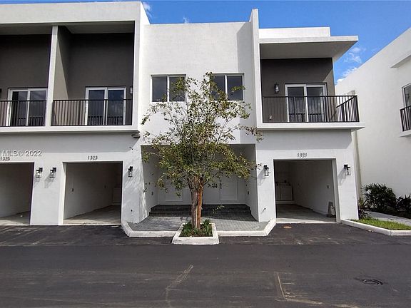 2nd image of 1323 NW 27th Ave #1323