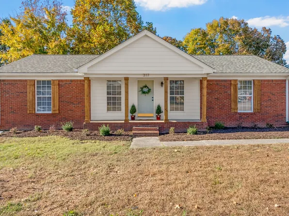 317 Eisenhower Dr, Ashland City, TN 37015