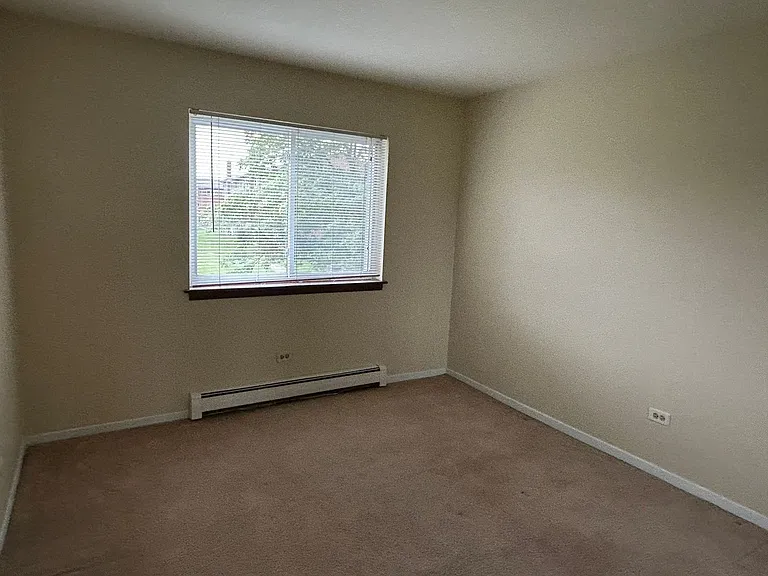 1120 Copperfield Ln — Photo 8
