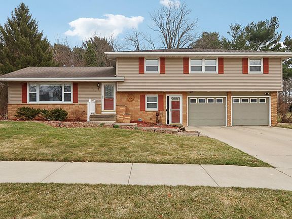 4th image of 503 Birkinbine Dr