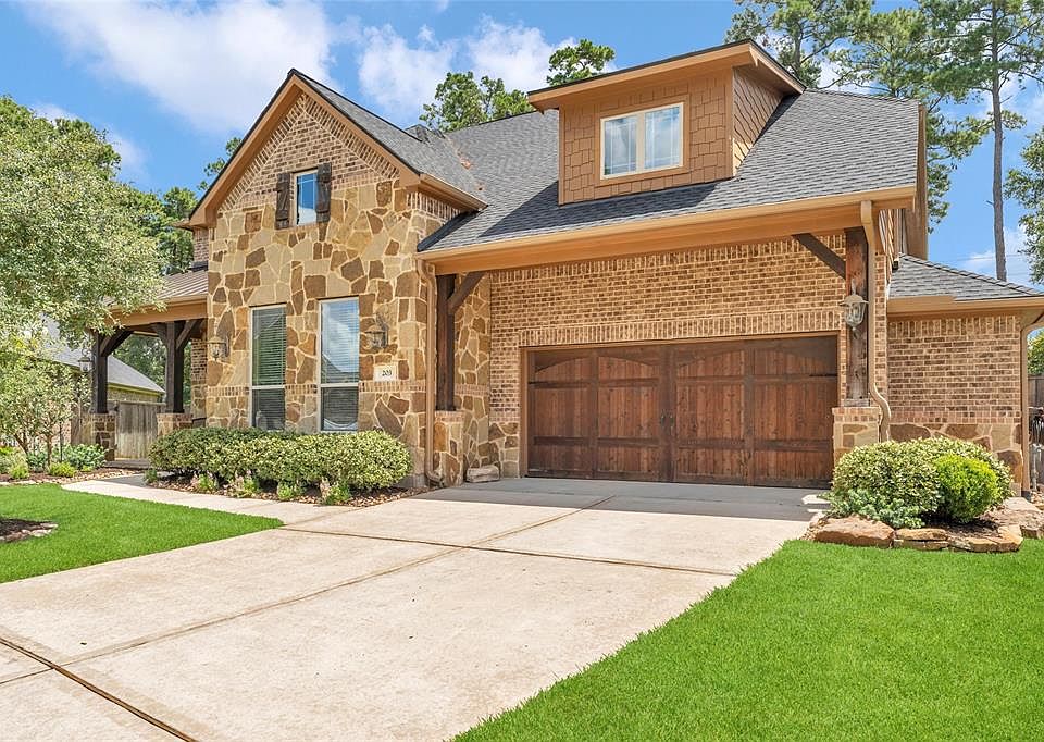 1st image of 203 Gaillardia Court