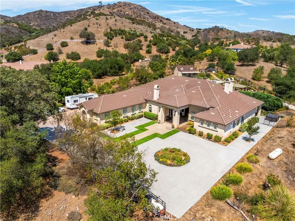 28270 Via Santa Rosa, Temecula, CA 92590