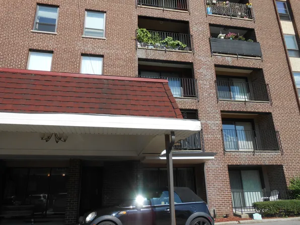 6330 Lincoln Ave Unit 2A, Morton Grove, IL 60053