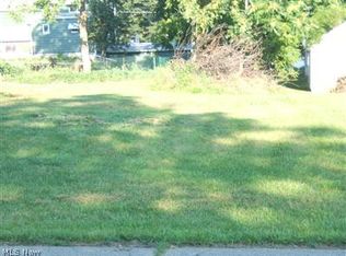 Bedford Ave SW, Canton, OH 44706