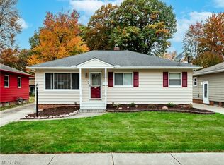 6248 Mandalay Dr, Parma Heights, OH 44130
