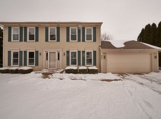 621 Ozier Dr, Batavia, IL