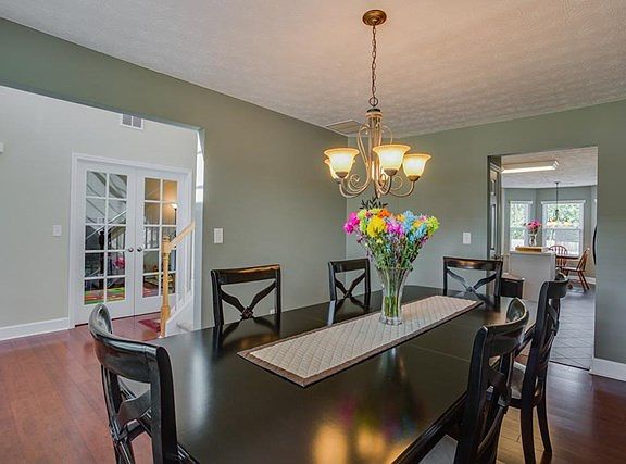 4th image of 3672 Bay Cove Ct