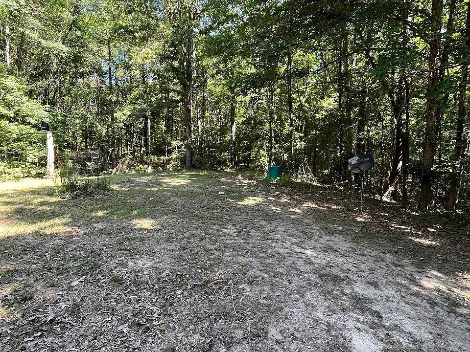 2nd image of 176 Luebenia Rd