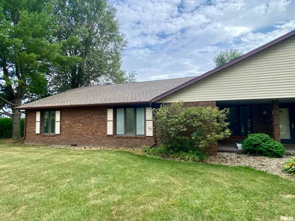 1707 S Madison St, Macomb, IL 61455