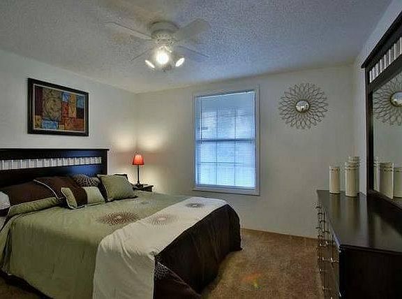 3rd image of 4802 Brandt Cir