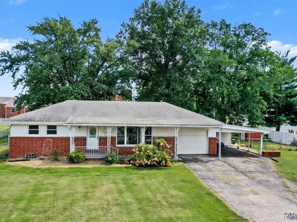 100 Marie St, Bethalto, IL 62010