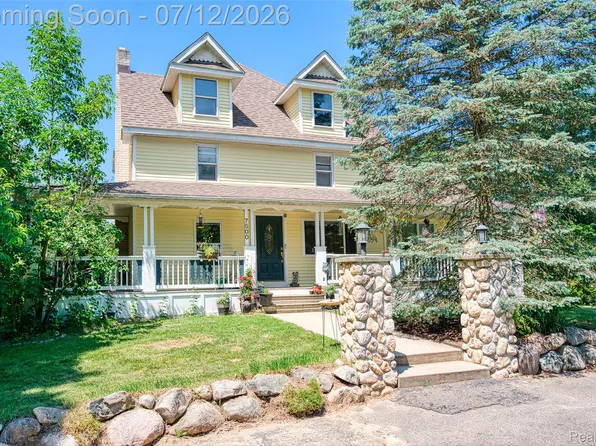 7500 Farley Rd, Pinckney, MI 48169