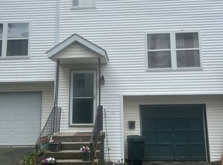 22 Virginia Ave APT 2B, Danbury, CT 06810