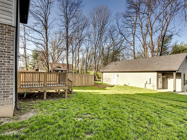 114 N Elm Grove Ave — Photo 60