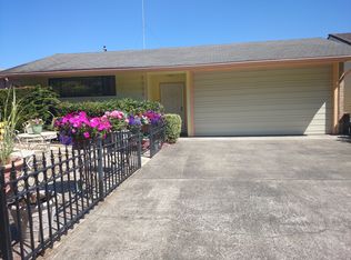 3606 W Commodore Way, Seattle, WA 98199