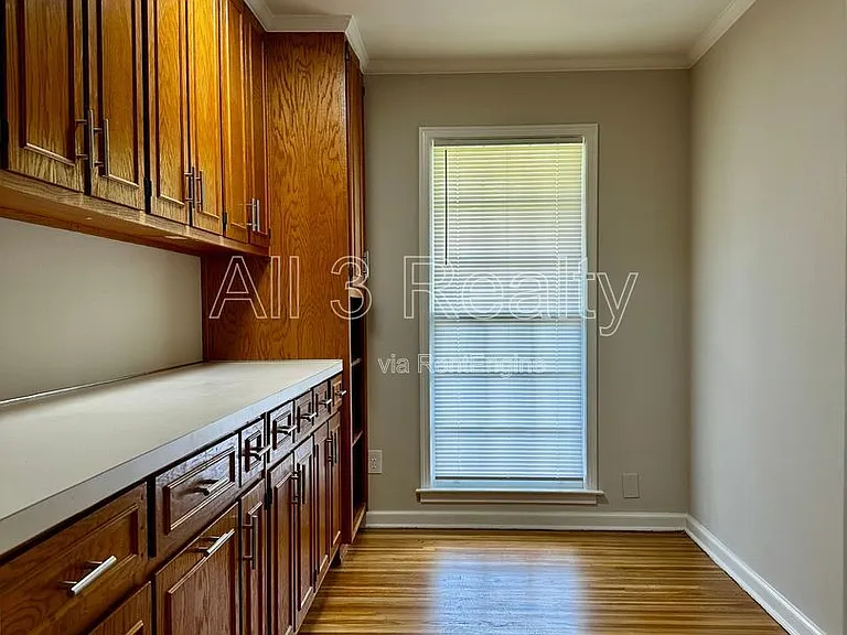 712 Sir Michael Dr — Photo 17