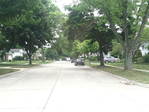 5th image of 21310 Birchwood St
