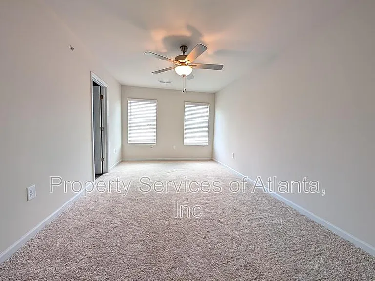 1354 Willow Brook Cir — Photo 13