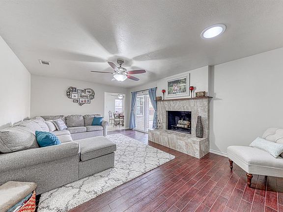 3rd image of 3520 Wren Ave