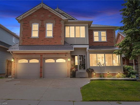 4th image of 11 Downey Dr