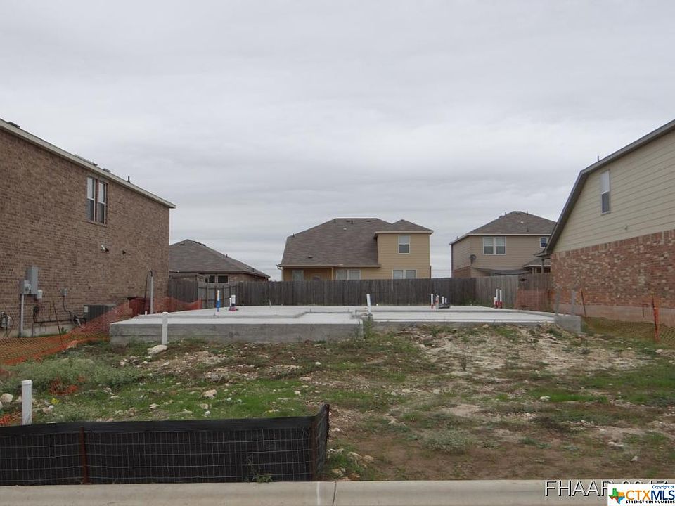 1st image of 1206 Daffodil Dr
