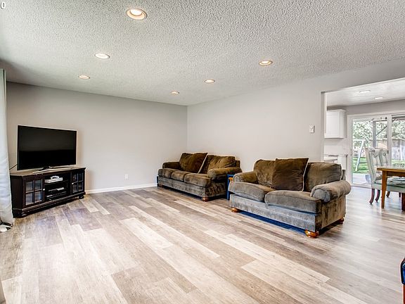 5th image of 12510 NE Tiffany Dr