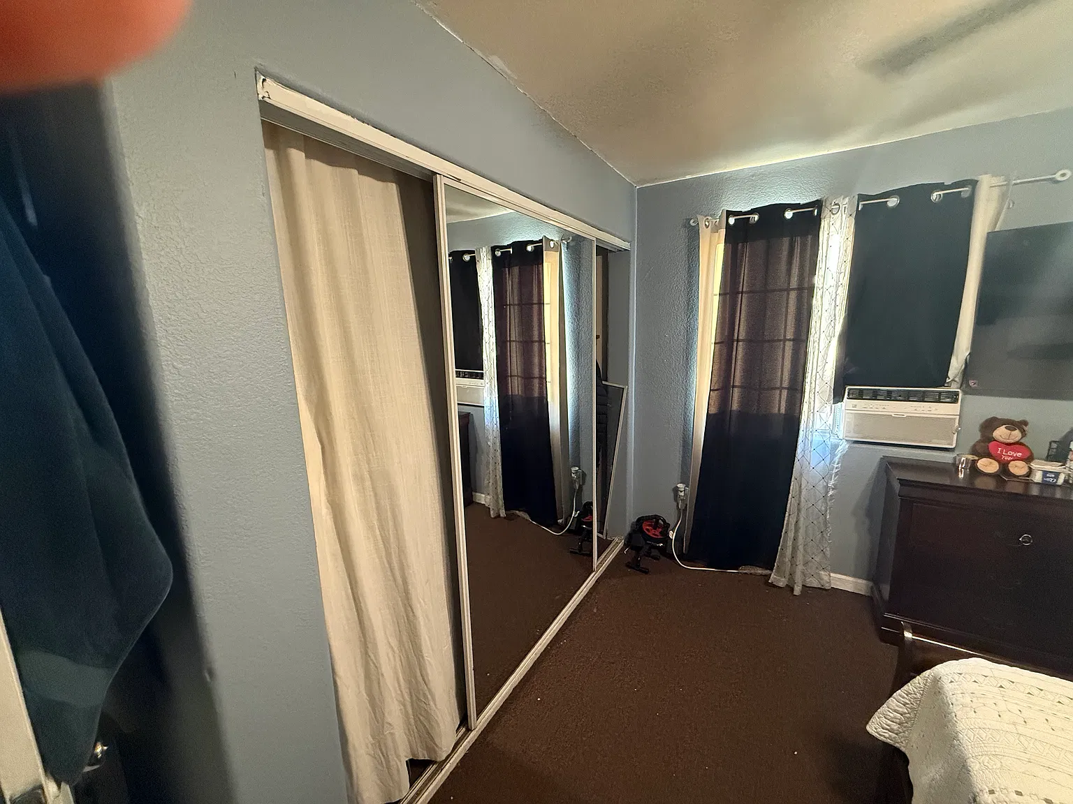2 bed, 750 sqft, $2,450 — Photo 3