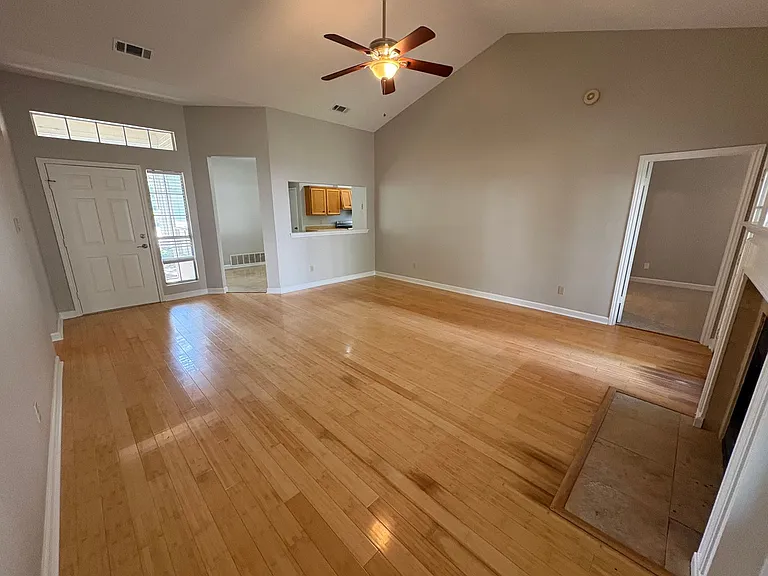 12506 Turkey Ridge Ct — Photo 3
