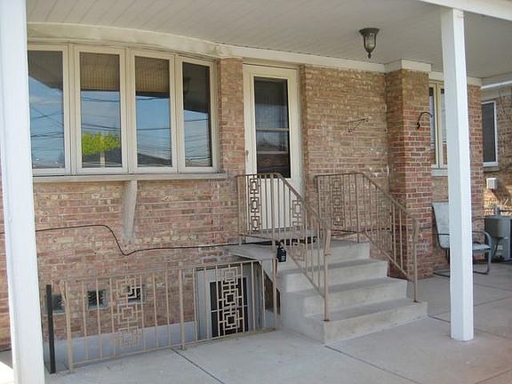 2nd image of 4727 N Oketo Ave