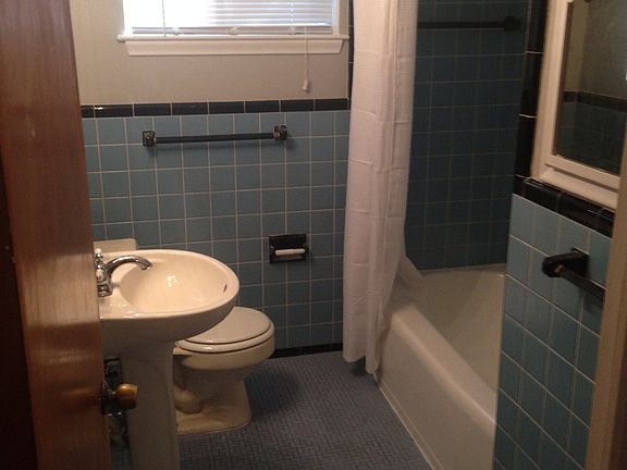 3rd image of 23860 Rosewood Ave