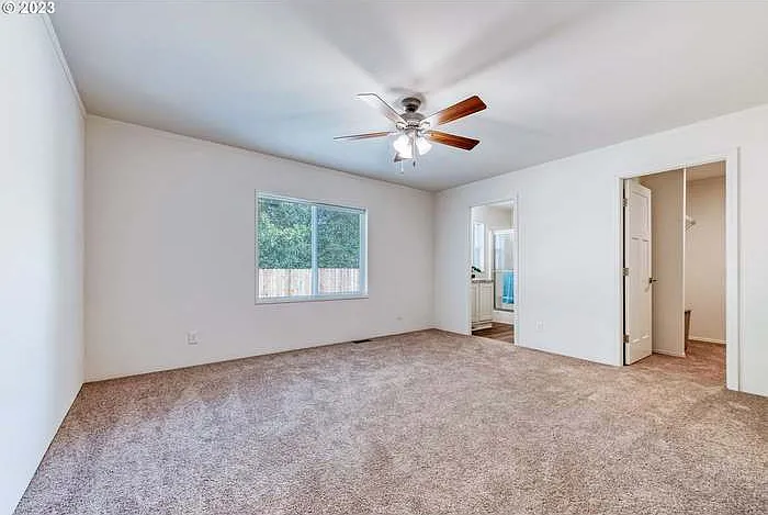 2777 Riverview St — Photo 4