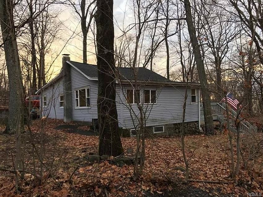 1st image of 34 Sylvan Trl