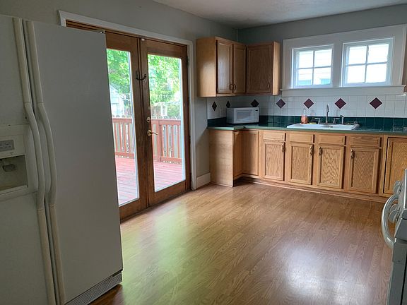 Kitchen (french doors to back deck/back yard)